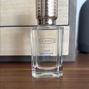 Ex Nihilo Silver Gray Grooming Fragrance